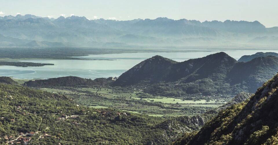 Viajar a Montenegro