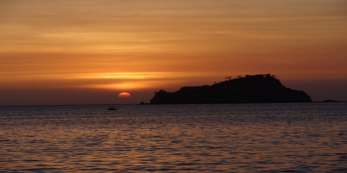 atardecer_Bahia_Santa_Marta