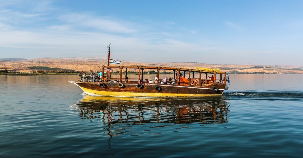 Un paseo en barco por el Mar de Galilea