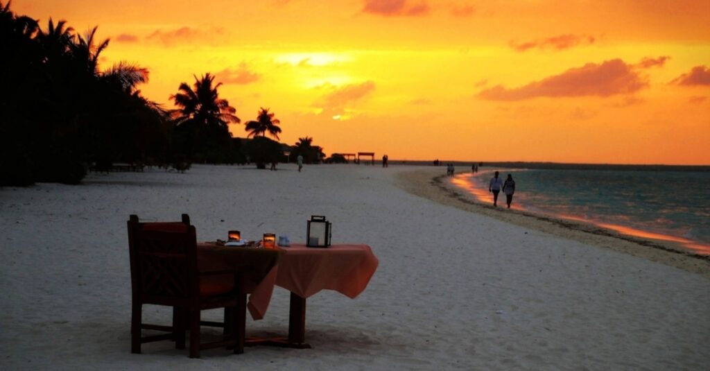 Vivencias gastronómicas únicas en una playa de Maldivas