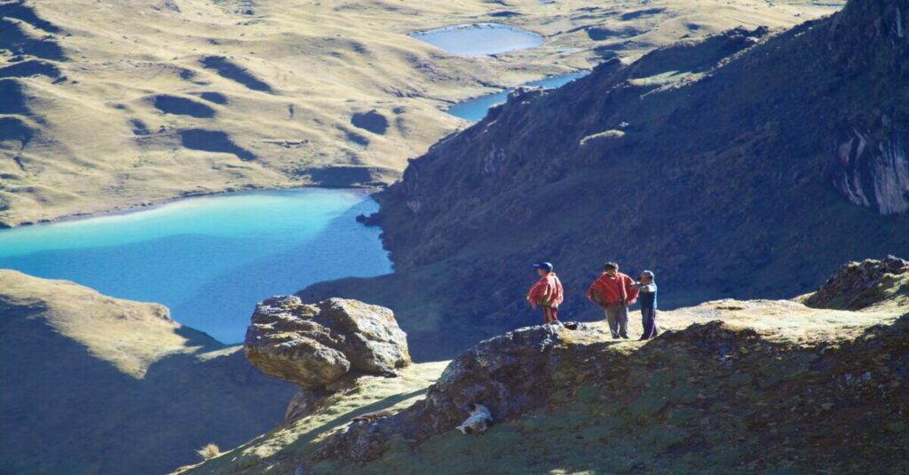 Paisajes del Lares Trek, una de las mejores actividades al aire libre en Perú