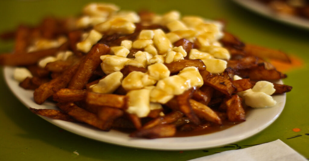 La poutine es una de las delicias de la gastronomía de Canadá