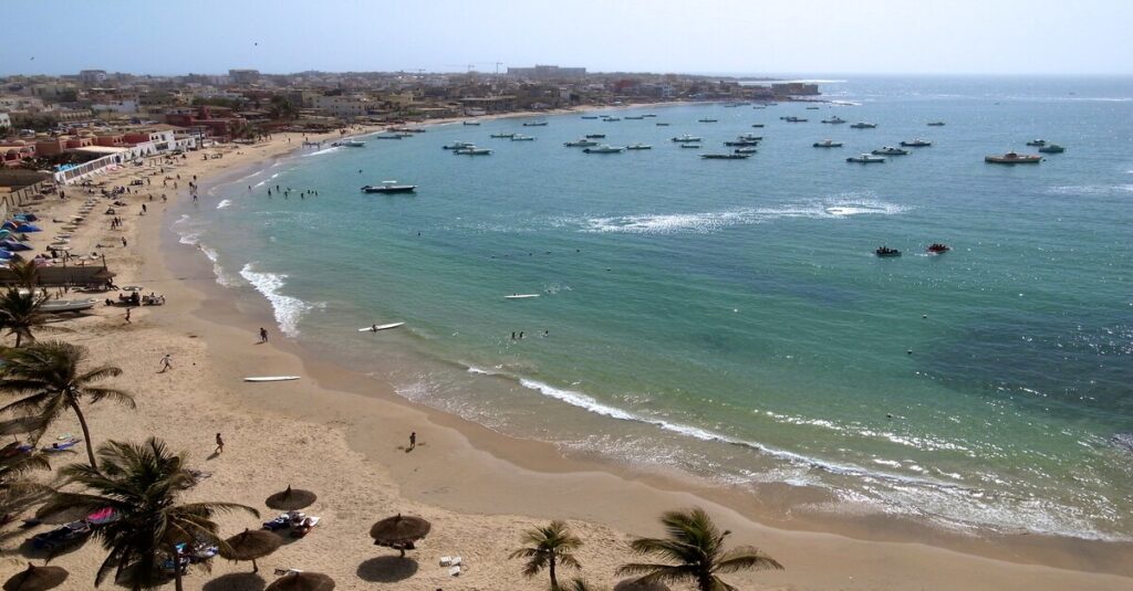 Playa en la isla de Ngor