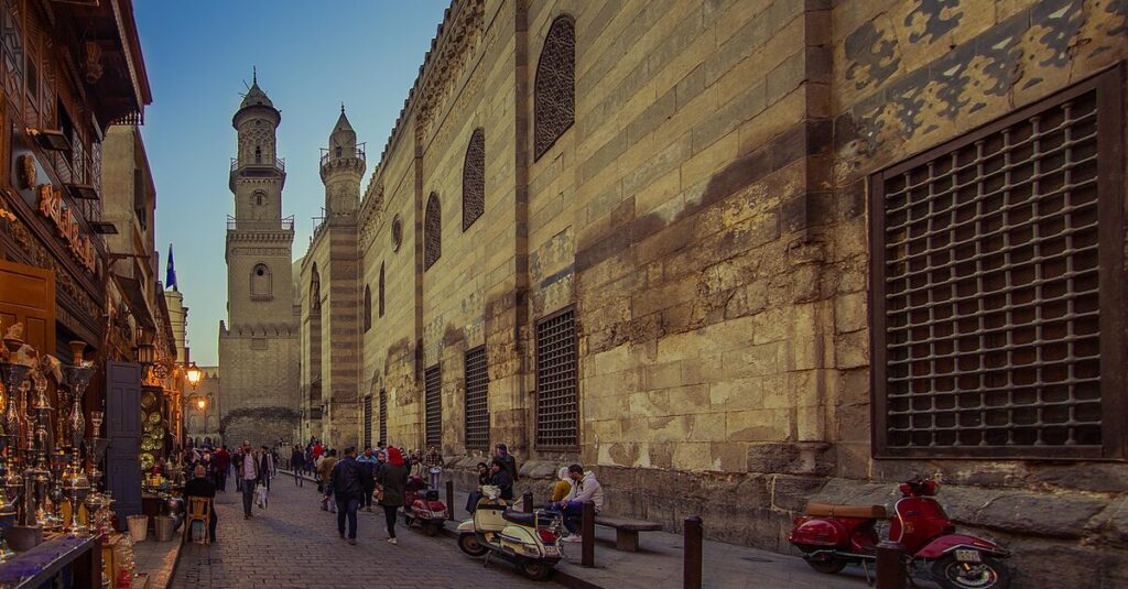 Puestos en la calle Al-Muizz