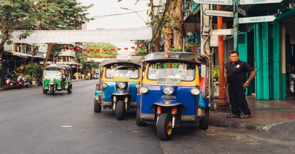 Los tuk-tuks, el icónico medio de transporte en Tailandia