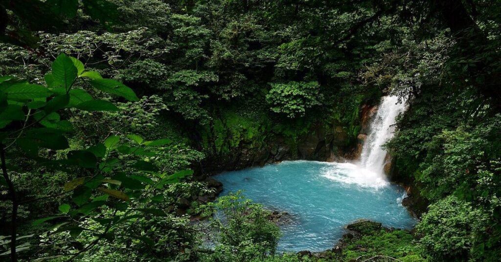 Cascada del Río Celeste, en Costa Rica