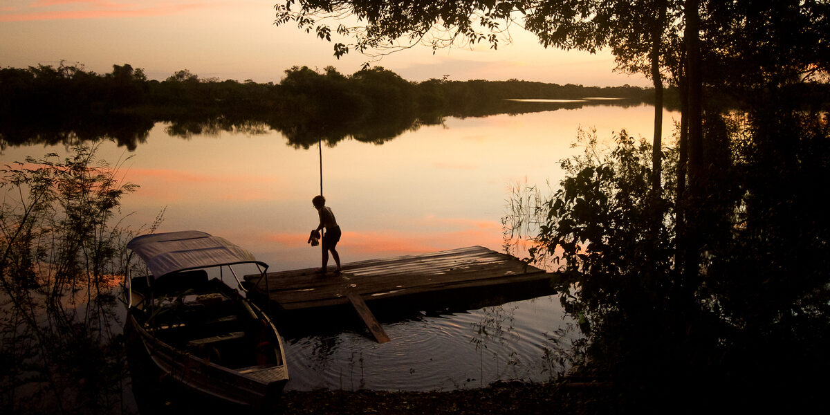 principal-jau-amazonas-brasil Atardecer en el Parque Nacional do Jaú, en el Amazonas de Brasil