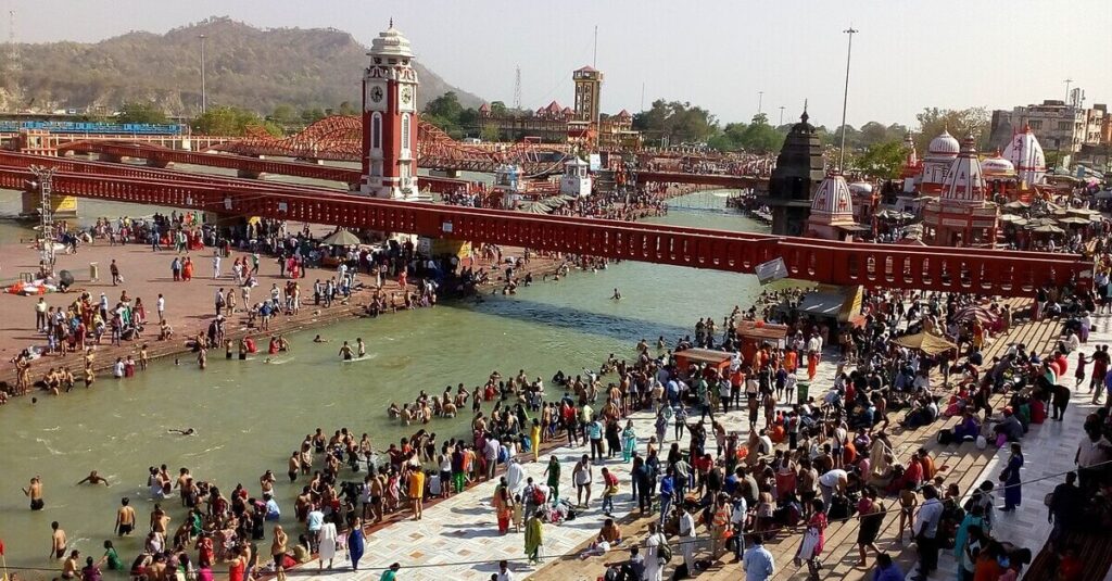 Los sadhus, los monjes nómadas de la India 7 Haridwar, una de las siete ciudades más sagradas del hinduismo