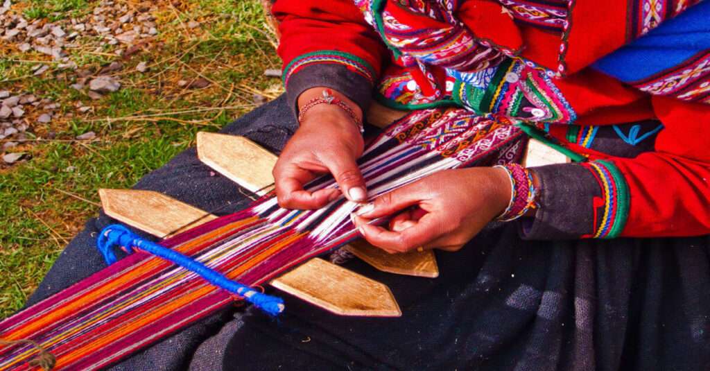 Así se teje la lana en Chinchero