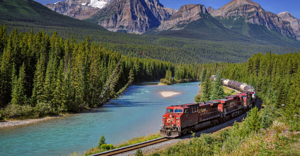 La experiencia de atravesar Canadá en tren 1 The Canadian ofrece la experiencia de atravesar Canadá en tren